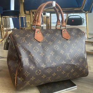 Louis Vuitton speedy
